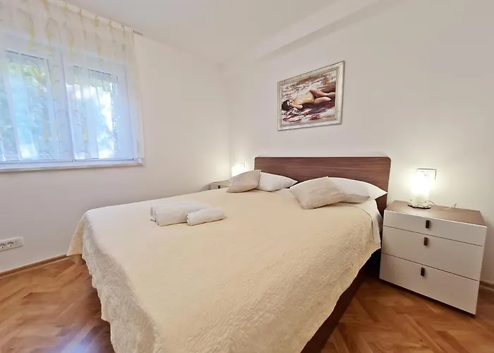 Rosemary 斯普利特